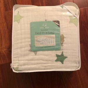 Aden Anais bed in a bag toddler sheet set